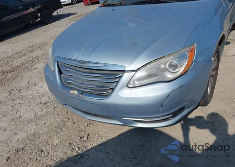 2013 Chrysler 200 Limited z USA, uszkodzony, nr VIN 1C3CCBCG2DN607829